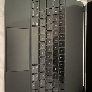 Apple - Magic Keyboard